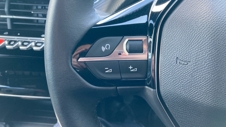 Peugeot 2008 1.2 PureTech 130 Allure 5dr Petrol Estate